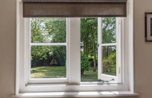 Patrixbourne Apartment | Keepers Cottage by Bloom Stays - lovely rural house in 5 acres with 3 bedrooms