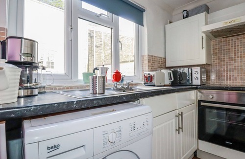 Portmellon Cottage | KEEPERS COTTAGE, family friendly, with open fire in Mevagissey