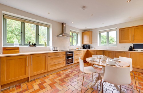 East Dereham House | Keepers Cottage - Three Bedroom House, Sleeps 6