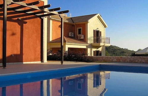 Razata Villa | Kefalos Villa with private pool