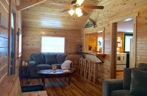 Pittsburg House | Kelly's Cottage ~ clean, cozy & cute cabin in Pittsburg, NH