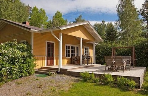 Ikaalinen House | Keltavuokko by Interhome
