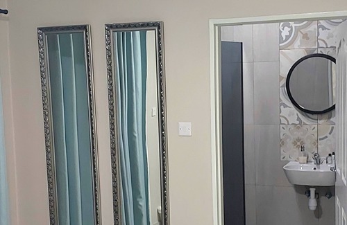 Jwaneng Apartment | Kendi's Inn Self Catering Apartments