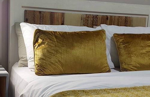 Jwaneng Apartment | Kendi's Inn Self Catering Apartments