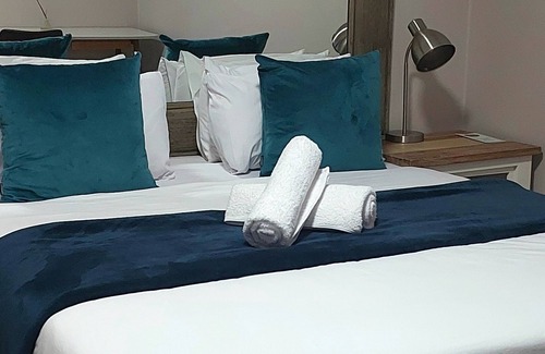 Jwaneng Apartment | Kendi's Inn Self Catering Apartments