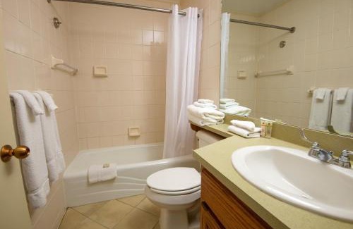 Aurora Resort | Kenlake State Resort Park