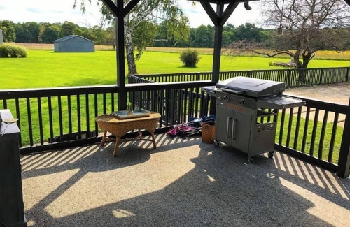 Kennerdell House | Kennerdell Country Retreat with seasonal inground pool