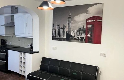 Watford House | Kensington Stories - 4 Bed House