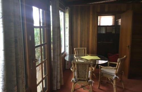Old Reynella House | Kentia Palms