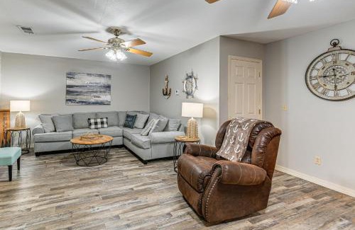 Murray House | Kentucky Lake Retreat Near Marina and Launch!
