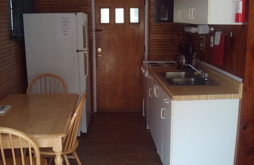 Benton Cottage | Kentucky Lake View Cottage ~ 1 Bedroom Lakeview