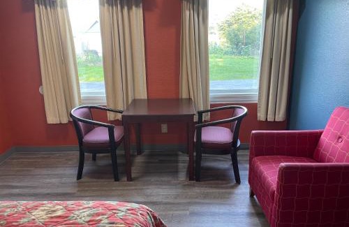 Wilson Hotel | Kenwood Court Motel