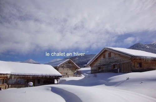 Saint-Pierre-dels-Forcats Ski Chalet | Ker Bela Bartok -Chalet-Family-Mountain view-Ensuite with Bath