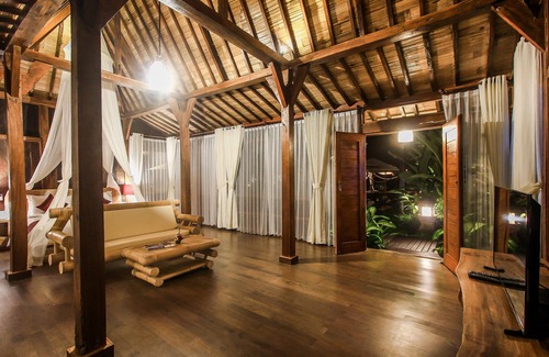 Keramas Bed & Breakfast | Keramas Sacred River Village