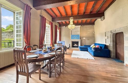 Pluguffan Villa | Keriner manoir 10 pieces avec parc arbore