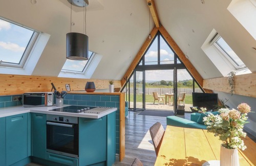 Llanyre Cottage | KERRY HILL - THE SHEEPFOLD, pet friendly in Llandrindod Wells