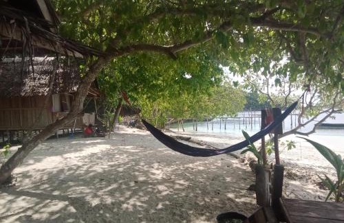 Pianemo Islands House | Keruwo Homestay