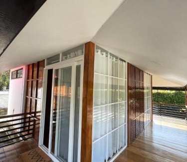 Amini House | Kesha Eniyo villa