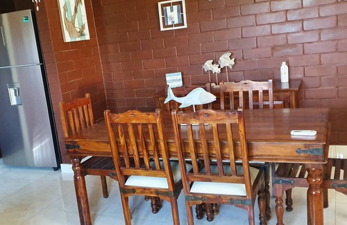 Gueima Cottage | Kev & Bia's Cottage