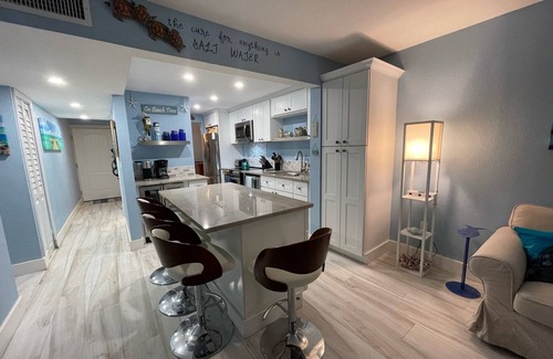 Largo Sound Village Condo | Key Largo Getaway - Remodeled Condo w/Sunset Views & Optional 25’ Boat Slip