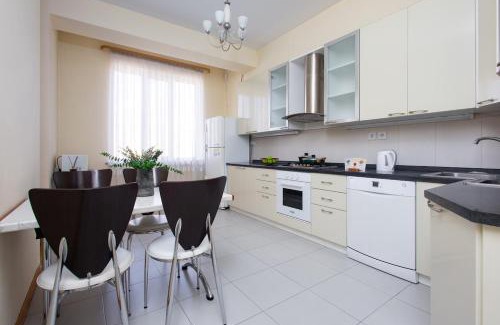 Kentron Apartment | KeyGo #0185 is a comfort and coziness in the city