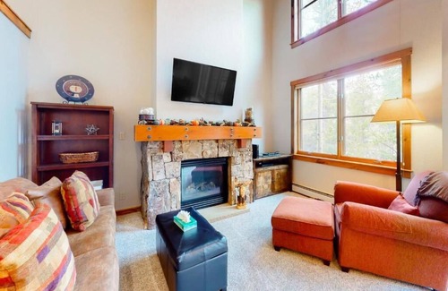 Lakeside Village Condo | Keystone CO | Seasons Townhomes | 2 Bedroom