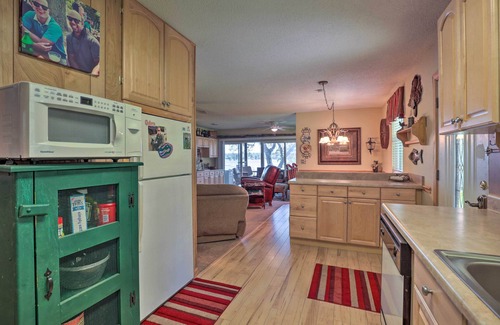 Melrose Cabin | Keystone Heights Lakefront Cabin - Fire Pit, Grill
