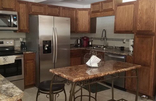 Center Lovell House | KEZAR LK, sleeps 10. Dogs w/fee,8.6 ml Pleasant Ski, 1ml Golf/beachs/trail acnn