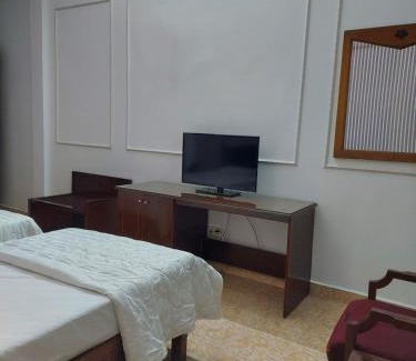 Chinatown Hotel | Khách Sạn Trung Mai