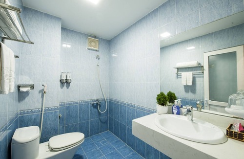 Long Bien Hotel | Khach San Sao