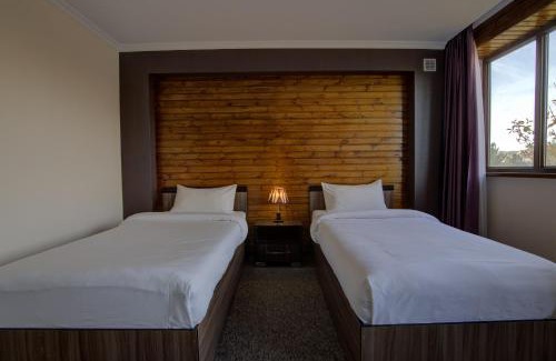 Naryn Hotel | Khan Tengri Hotel