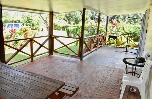 Tapere of Titikaveka House | Kia Manuia Cottage - Titikaveka