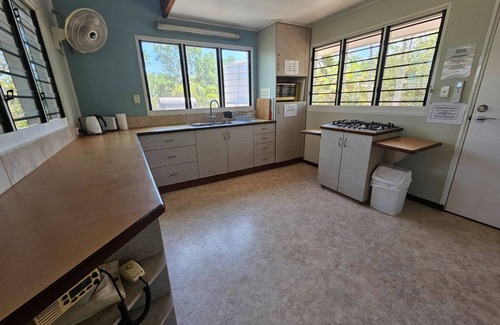 Dundee Beach House | Kibara Beach House-great getaway, spa on front deck overlooking the water