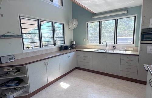 Dundee Beach House | Kibara Beach House-great getaway, spa on front deck overlooking the water