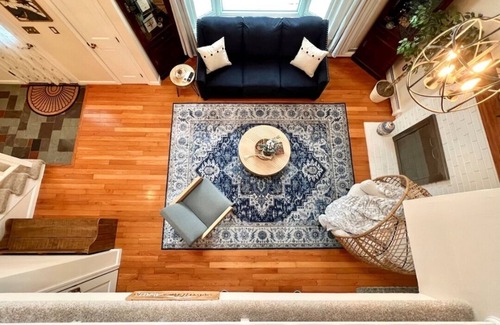 Plaistow Apartment | Kick back and relax in this calm, stylish in-law suite.