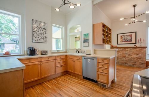Lower Avenues House | Kid-Friendly Stay with Backyard: Long Stays