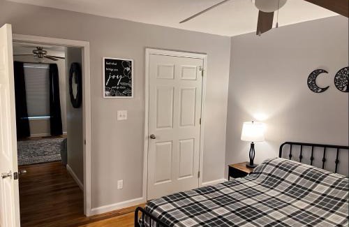 Guntersville Apartment | Kid-Friendly Townhouse Near Lake & Sports Complex