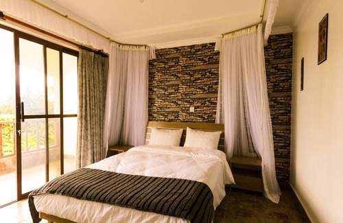 Kilimambogo Bed & Breakfast | Kilihouse B&b Large Ensuite Double Bedroom