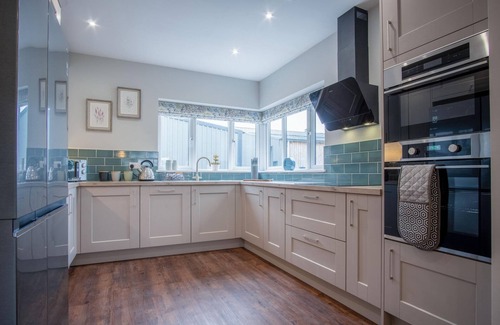 Narberth Cottage | Kiln Park Farmhouse - 4 Bedroom Cottage - Narberth