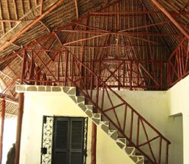 Funzi Island Bed & Breakfast | Kiloran Funzi House