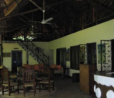 Funzi Island Bed & Breakfast | Kiloran Funzi House