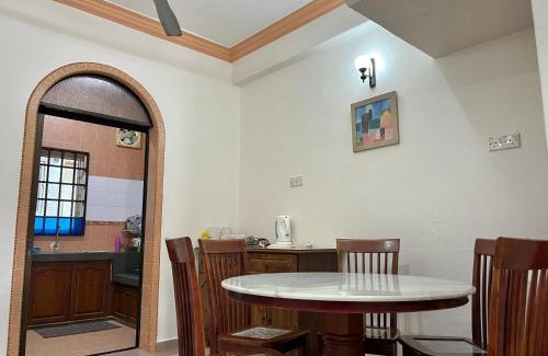 Ayer Molek House | Kim Granny House 4BR 11Pax Duyong 5 Mins to Town