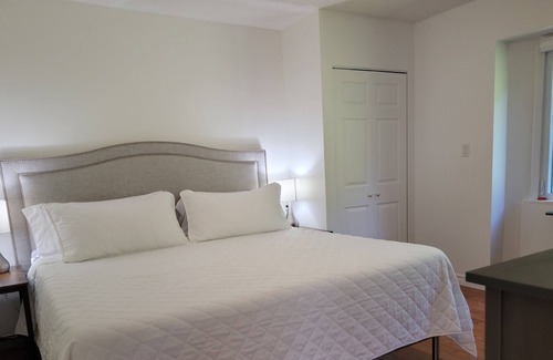 Kimberley Cabin | Kimberley Cottage. Hot-tub, Views, Hiking and Skiing