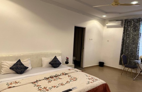 Tamale Hotel | Kimberlys Hotel