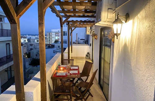Marsaskala Apartment | KimRay Boutique Apartment! Jacuzzi Tub - BBQ Terrace