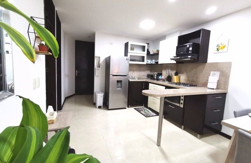 Pereira Apartment | KING Bed. Best Area in City. Rooftop. No Fees!