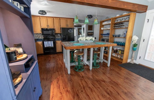 Port Matilda House | King Bed | Fire Place | Chefs Kitchen | Fast WiFi