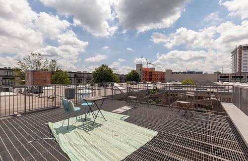 Old Fourth Ward Apartment | King Bed | Walkable | Beltline Ground Floor Gem