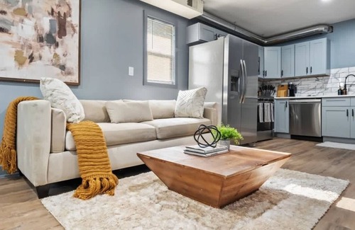 Lemont Apartment | King Bed + Wifi | LCP Collection