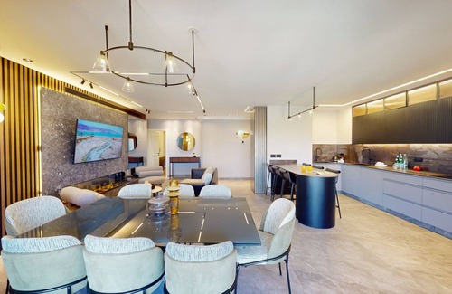 Mamilla Apartment | ♦KING DAVID RESIDENCES♦3 Bdrs♦3 Bths POOL/GYM/PARKING